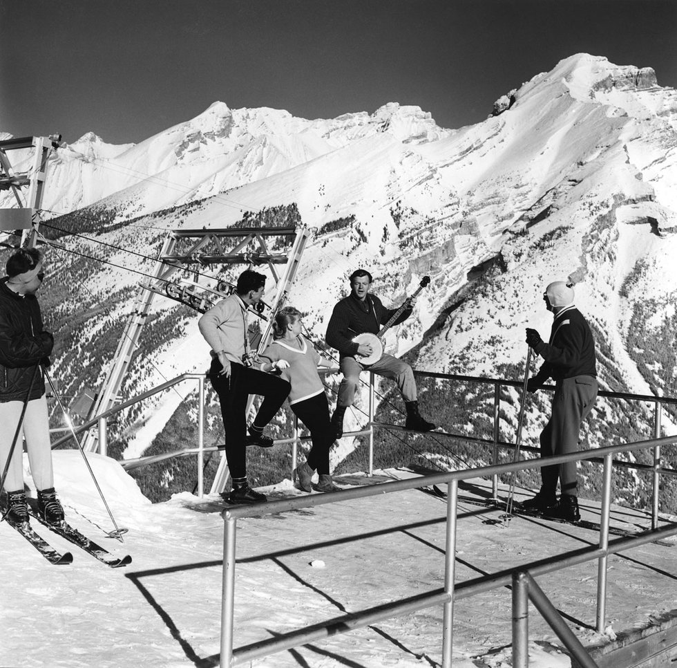 Gar Lunney, “Skiers on Mt. Norquay,” 1962