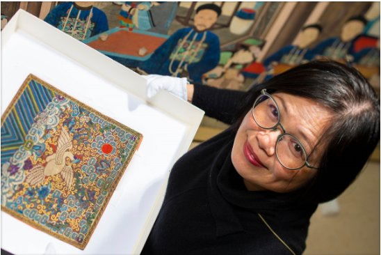Dr. Isabel (Pi-fen) Chueh - Curator, Mactaggart Art Collection (© 2018 - University of Alberta)