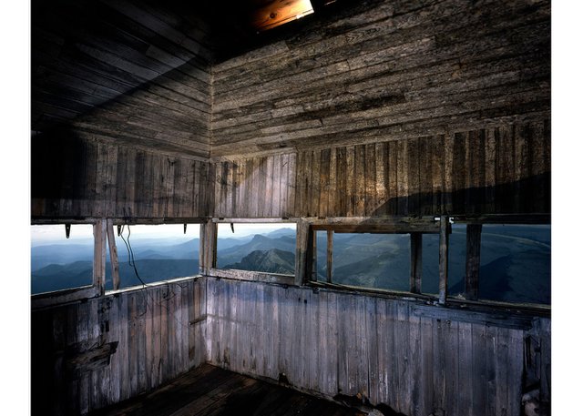 Colin Smith, “Cameron Lookout S.E. (Abandoned Series),” 2010