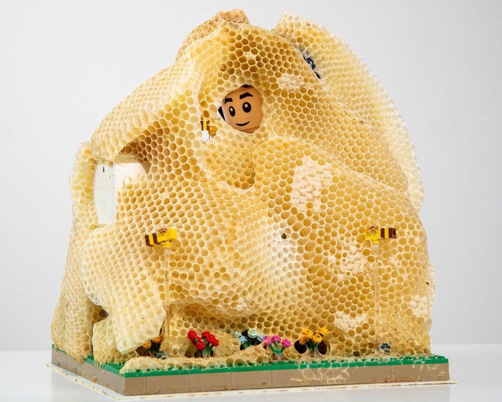 Kelly Litzenberger, "Untitled [self-portrait with beehive]," 2022