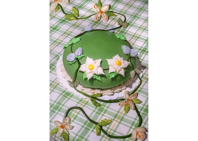 Svava Tergesen, “Princess Cake,” 2021