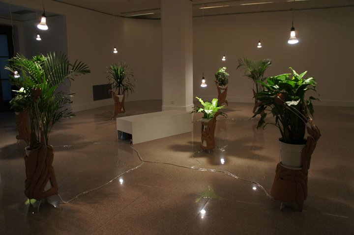 Jane Tingley, "Plant (iPod) Installation" (detail), 2011