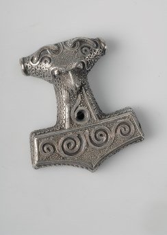 Thor's Hammer pendant