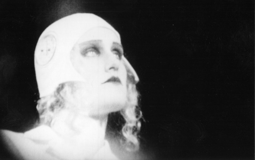 Guy Maddin, "The Heart of the World," 2000